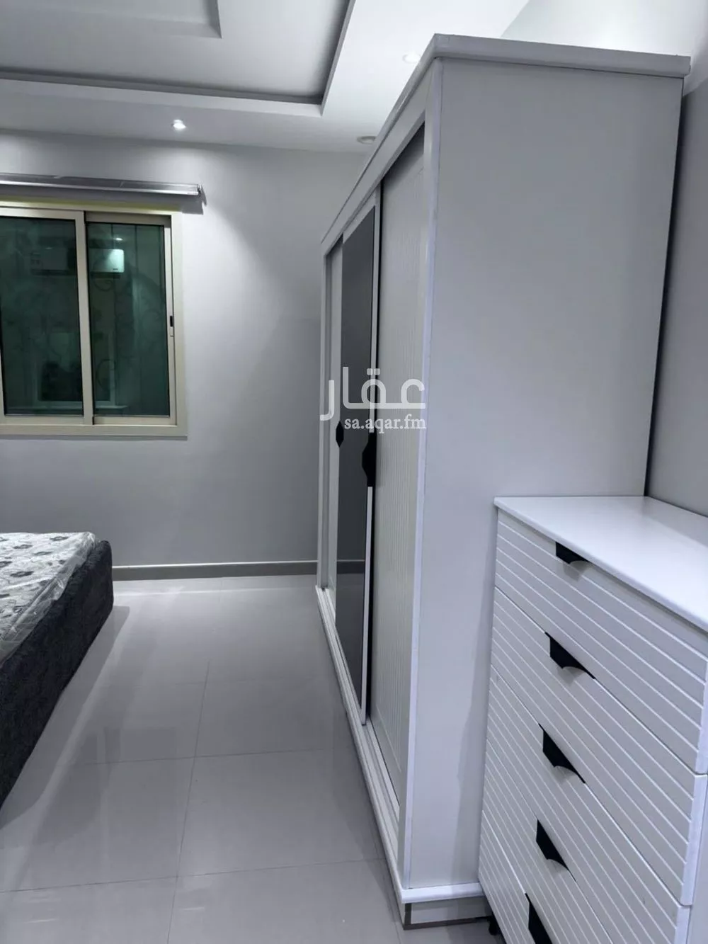 شقة 3 غرف في الملقا 2