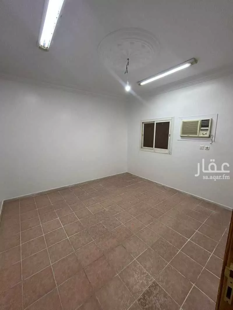 شقة 5 غرف في العريض 3