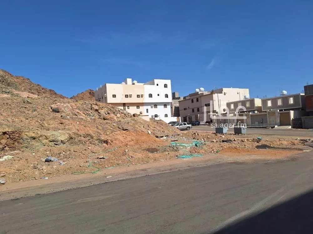 أرض 534 م² في قلعة مخيط 5