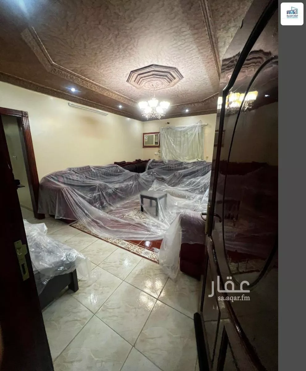 750 sqm building in Al Difa 4