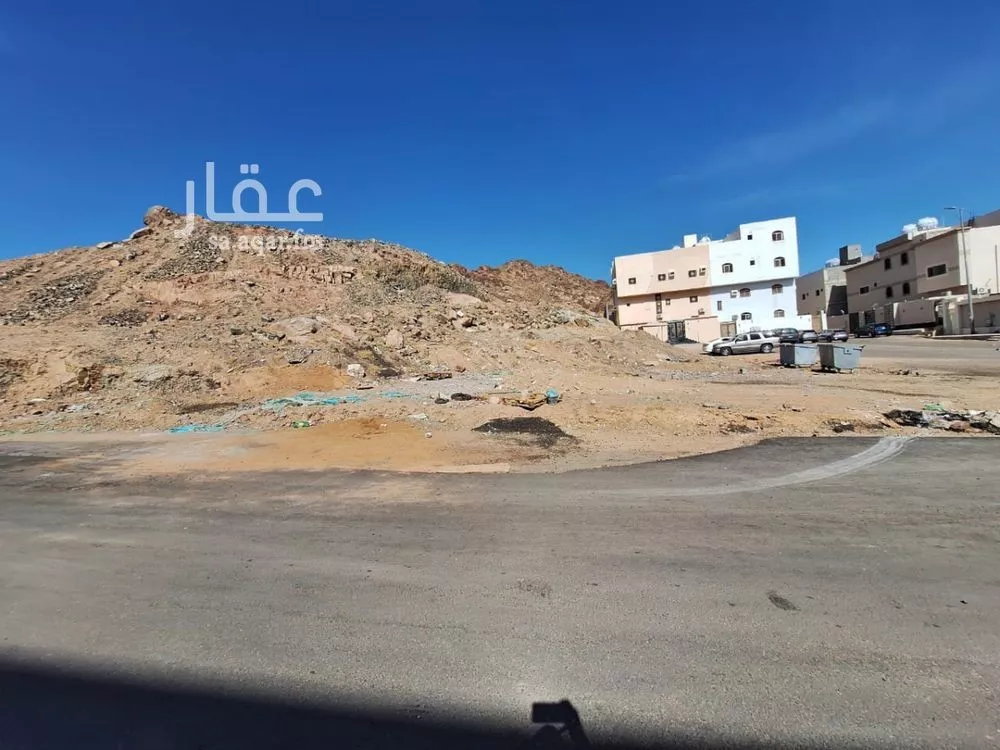 أرض 534 م² في قلعة مخيط 2