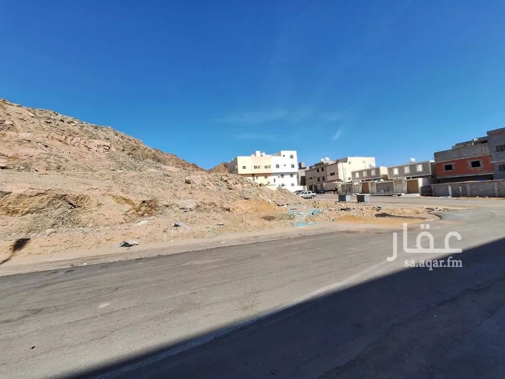 أرض 534 م² في قلعة مخيط 4