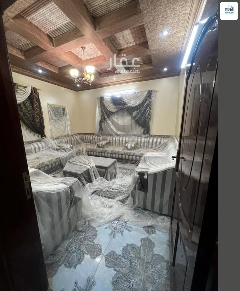 750 sqm building in Al Difa 3