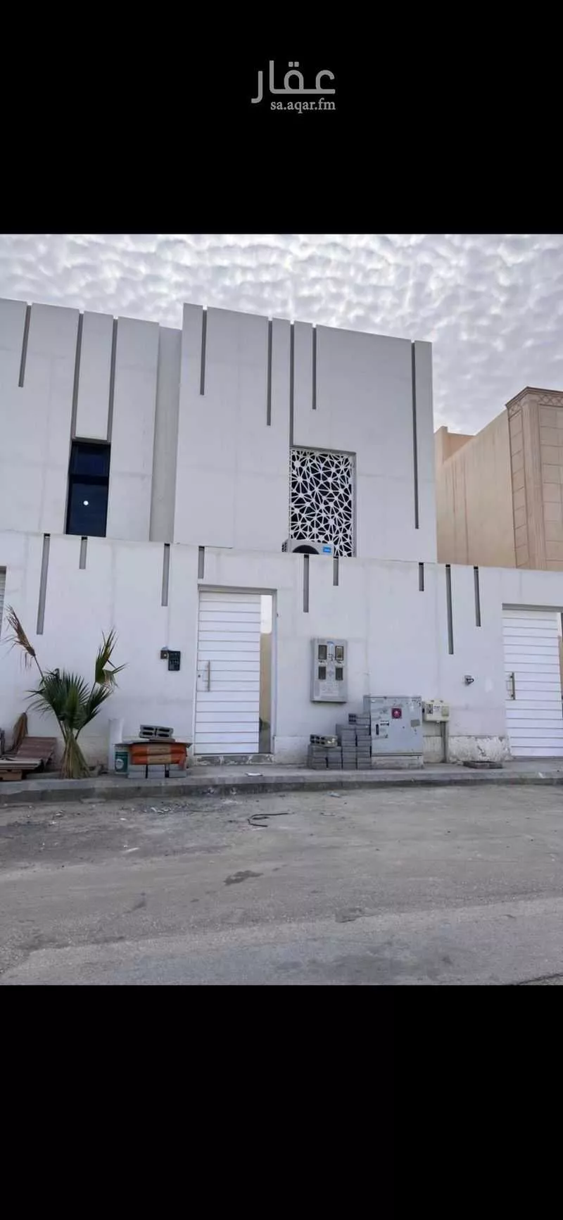 فيلا 5 غرف في الحزم 1