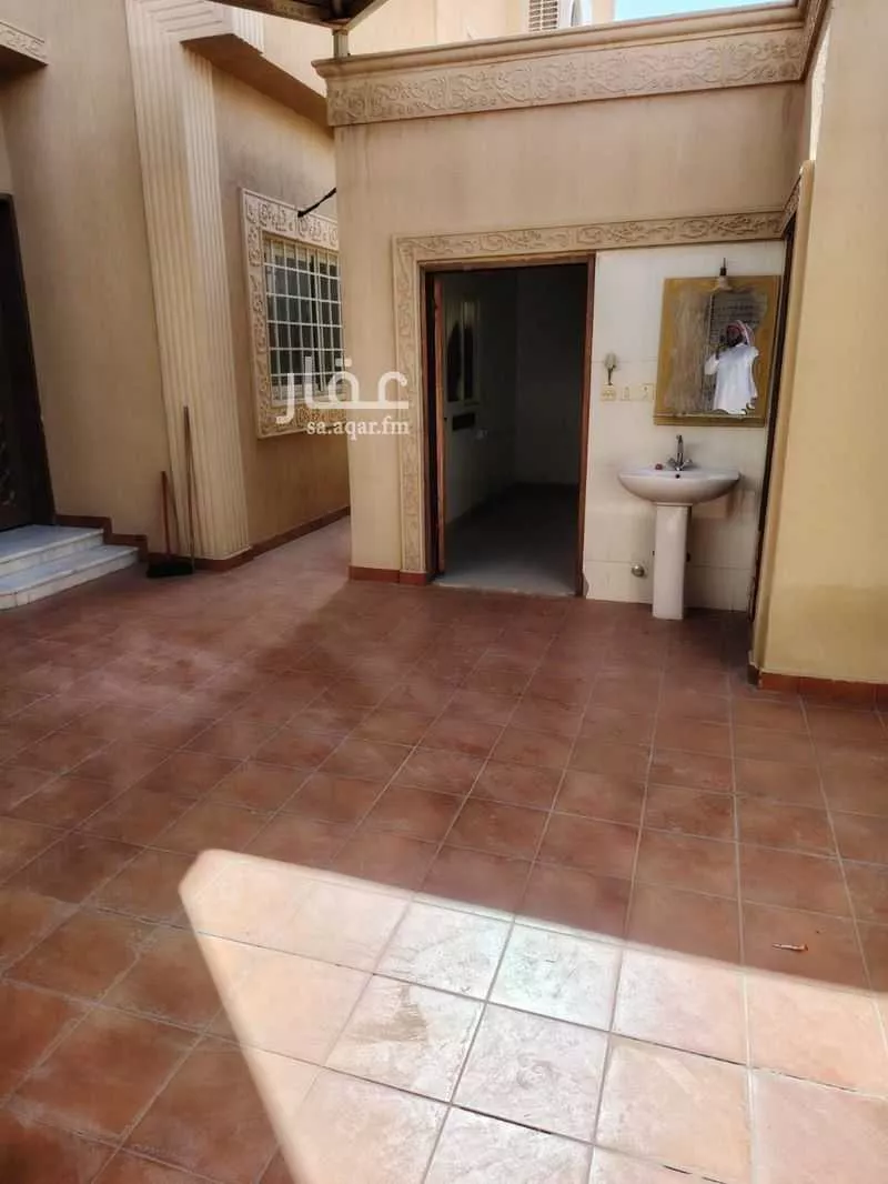 5 bedroom floor in Al Hazm 2