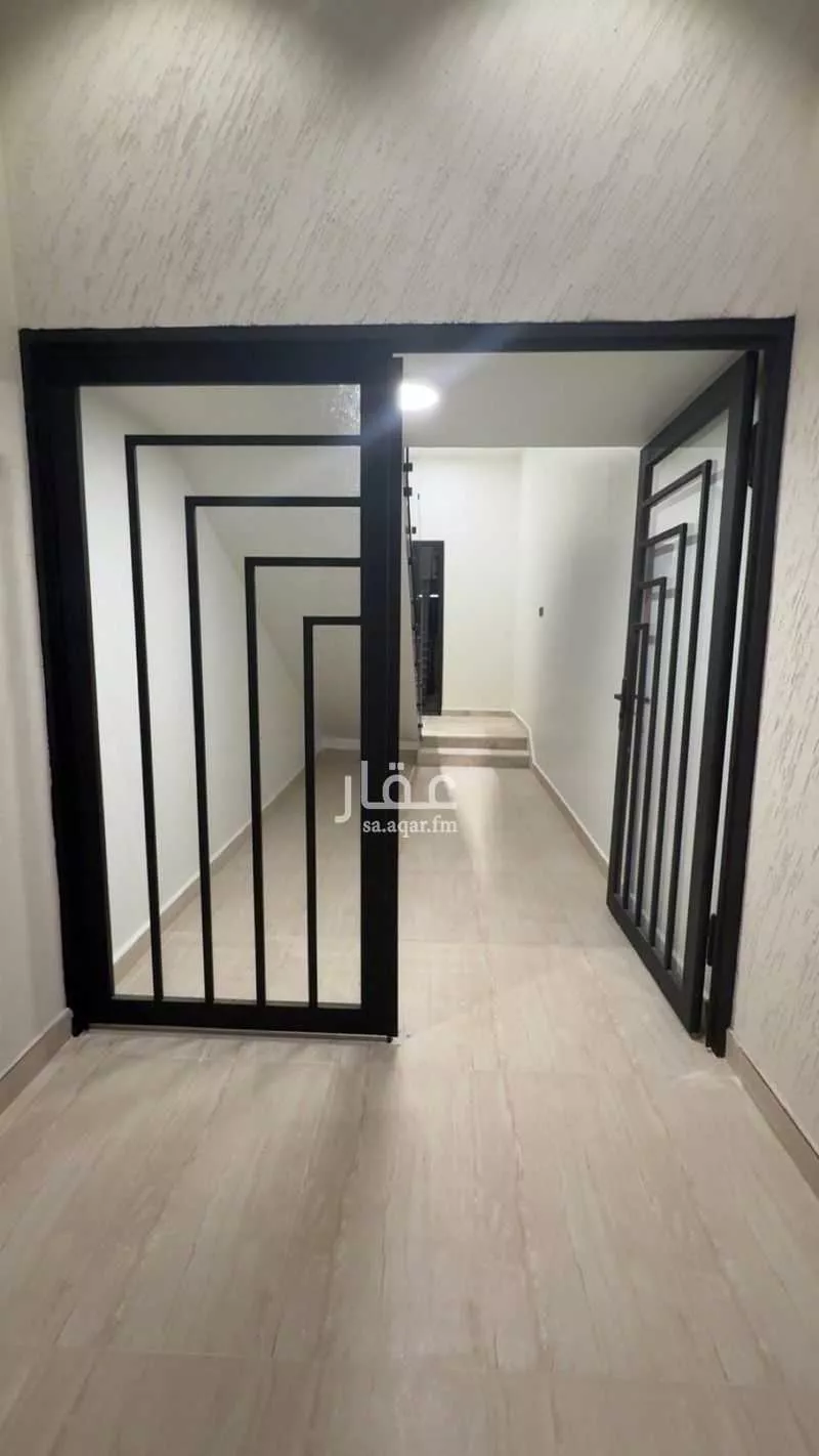 شقة 4 غرف في السعادة 2