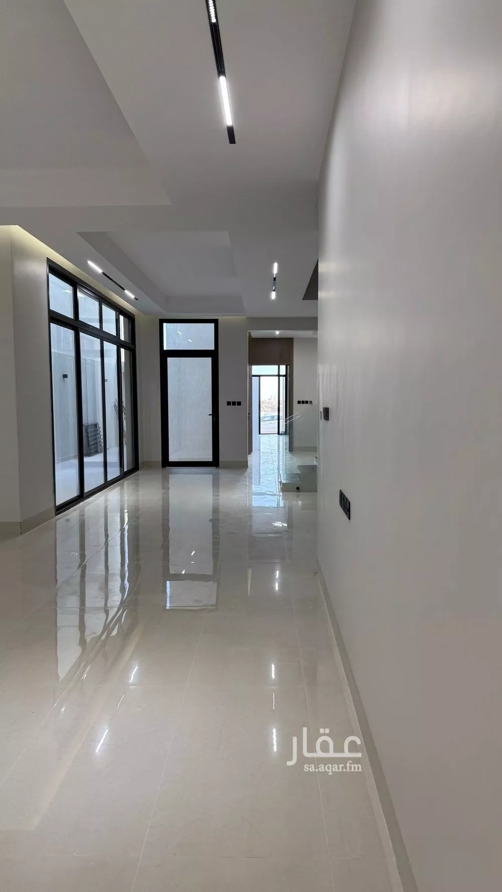 6 bedroom villa in Al Mahdiyyah 3