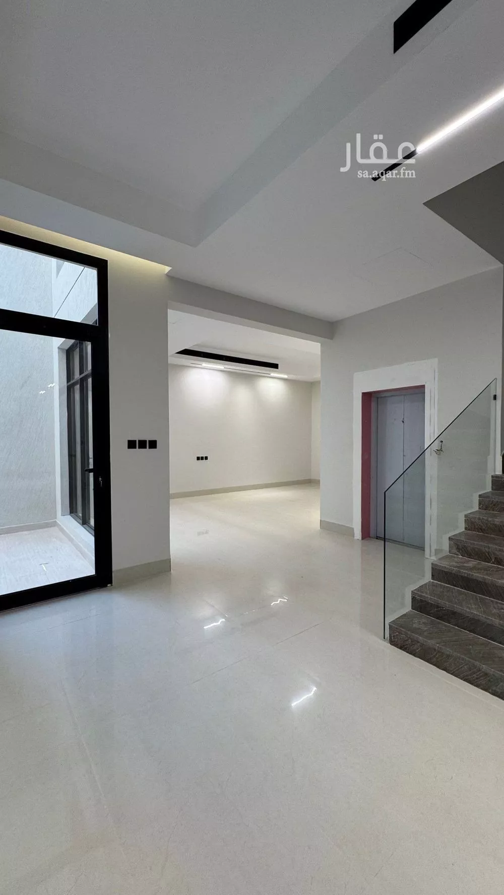 6 bedroom villa in Al Mahdiyyah 2