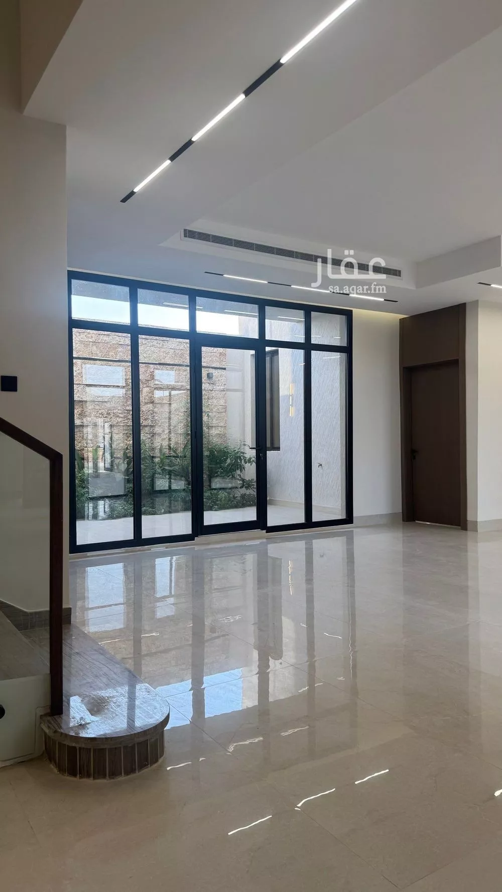 فيلا 6 غرف في المهدية 5