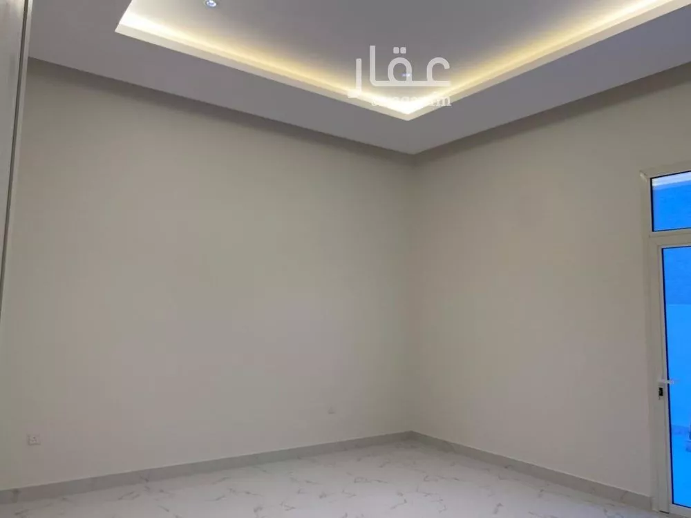6 bedroom villa in Al Mahdiyyah 4