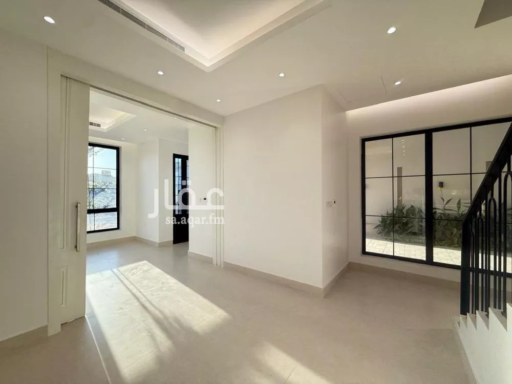 5 bedroom villa in Al Mahdiyyah 5