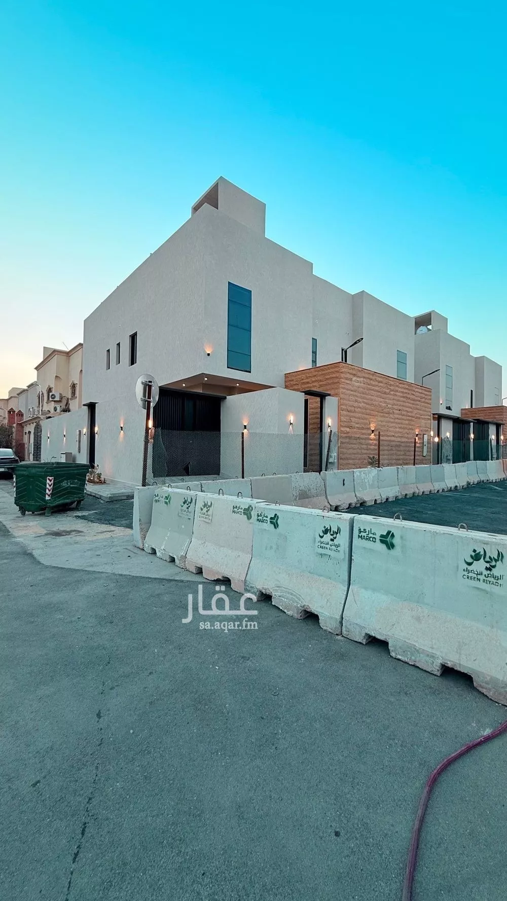 6 bedroom villa in Al Uraija Al Gharbiyah 1