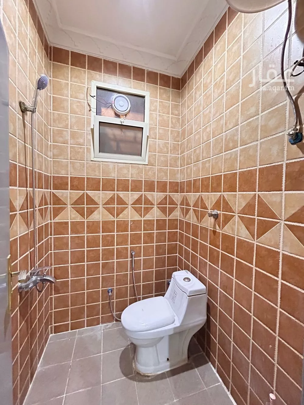 1 bedroom apartment in Al Hazm 4