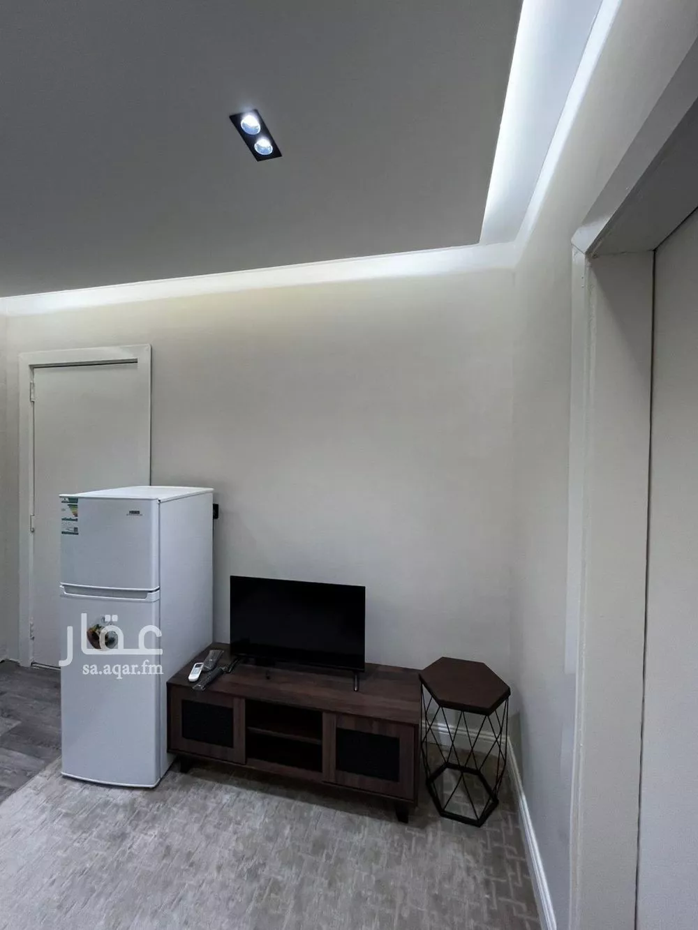 شقة 1 غرف في الحزم 5