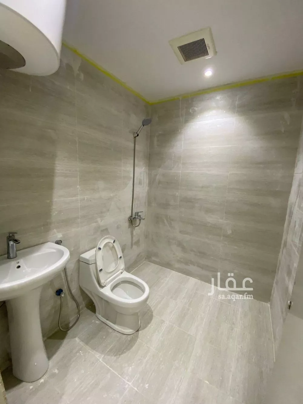 1 bedroom apartment in As Suwaidi Al Gharabi 5