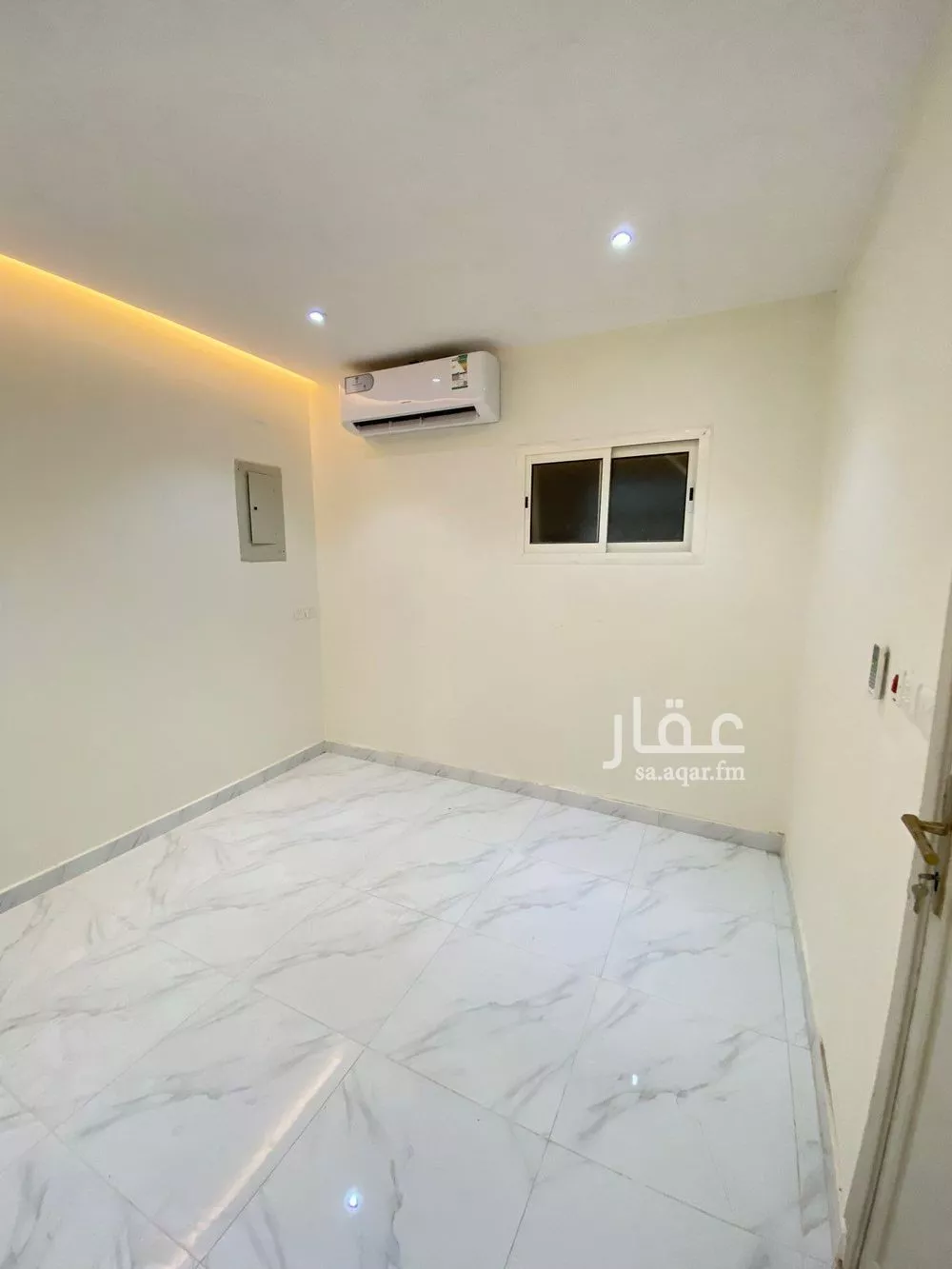 شقة 1 غرف في الوادي 5