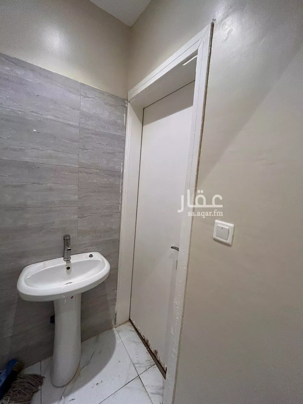 1 bedroom apartment in Al Wizarat 4