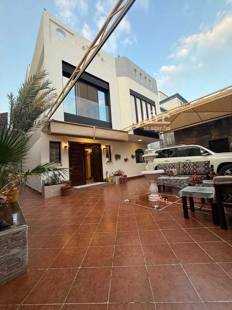 فيلا 6 غرف في طيبة 4
