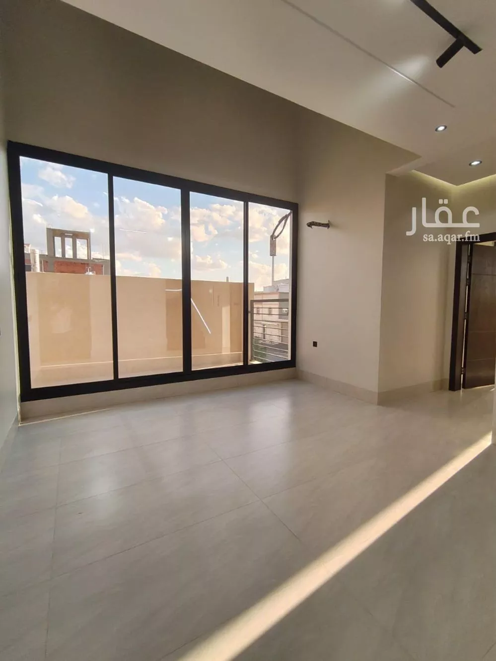 فيلا 10 غرف في الفروسية 4