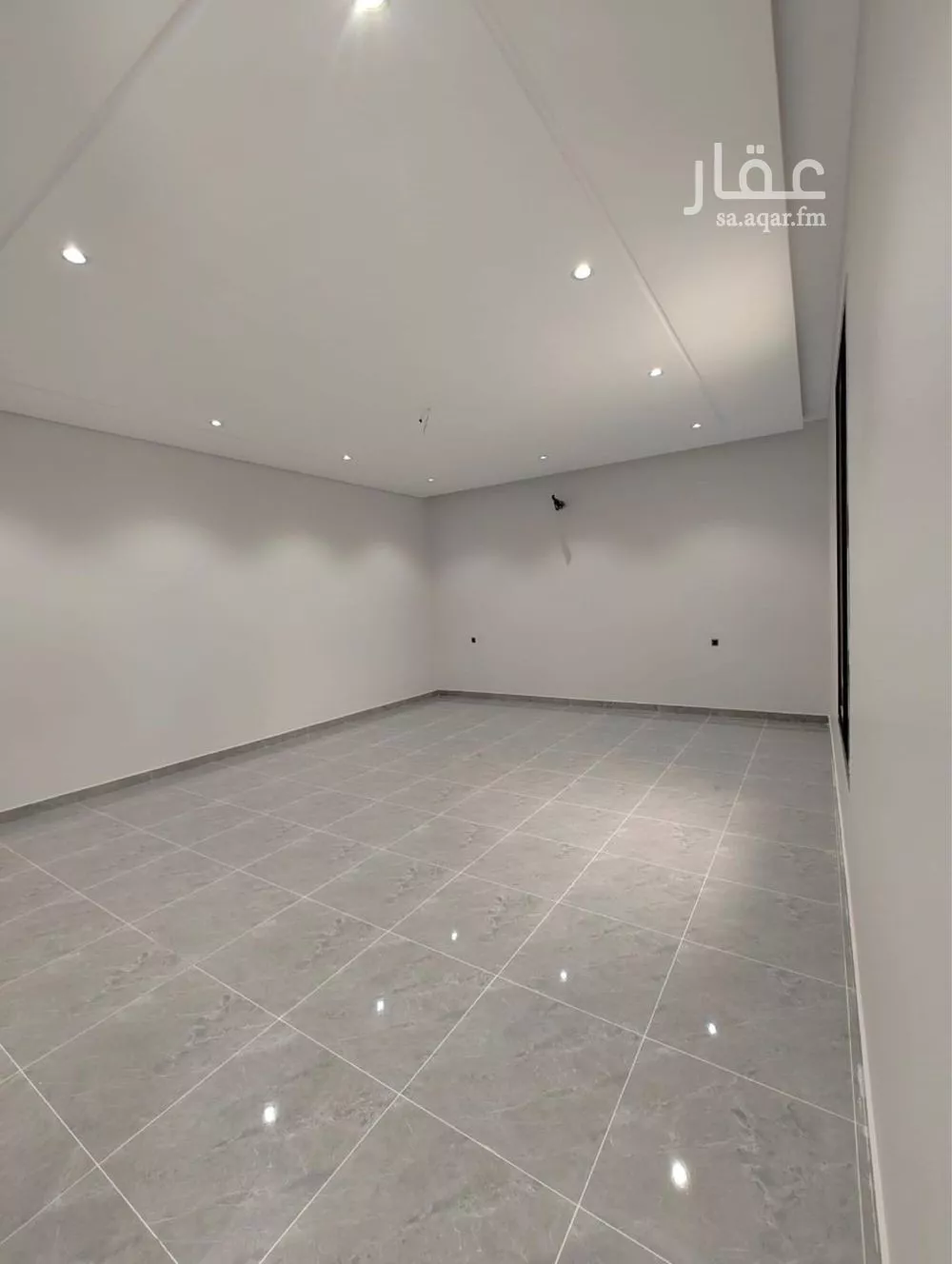 فيلا 13 غرف في الصالحية 3