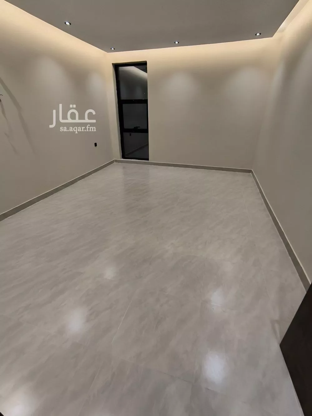 فيلا 12 غرف في الفلاح 2