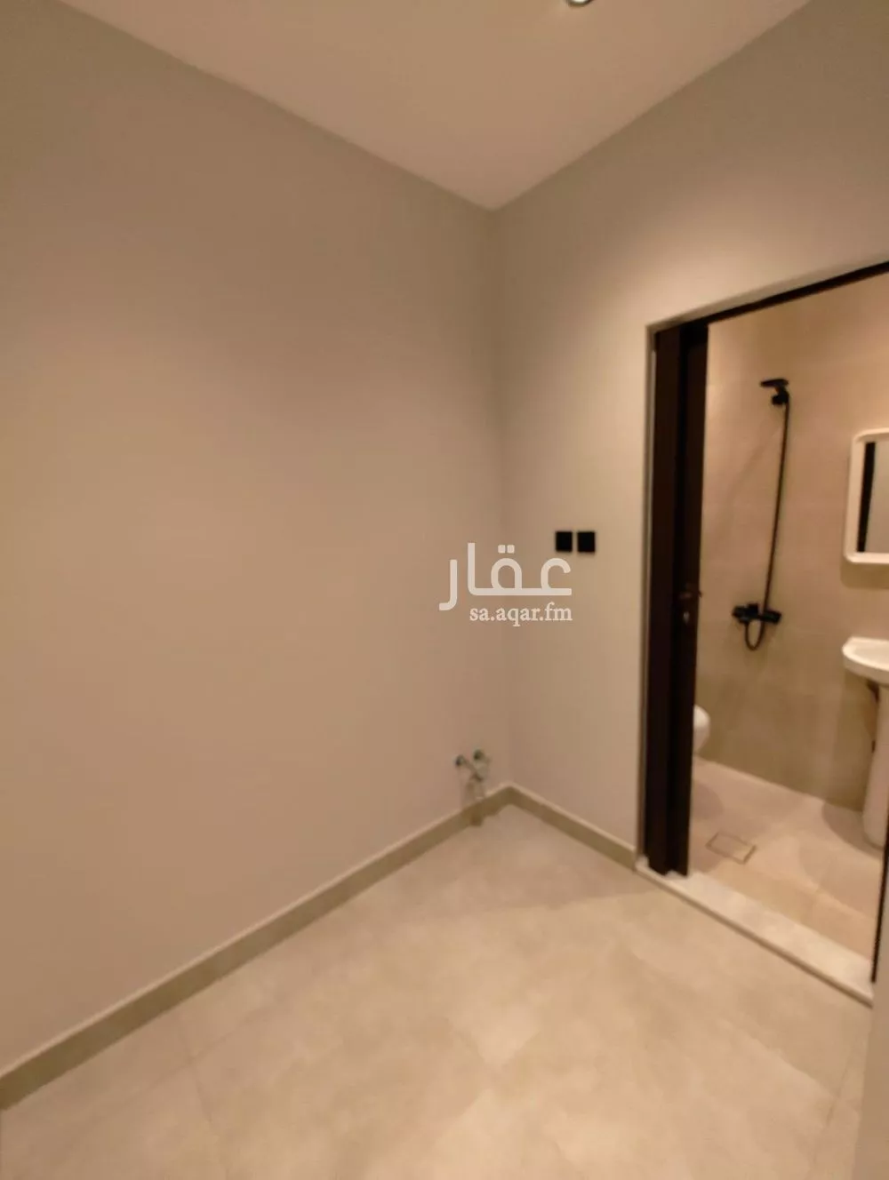 شقة 5 غرف في الصفا 4