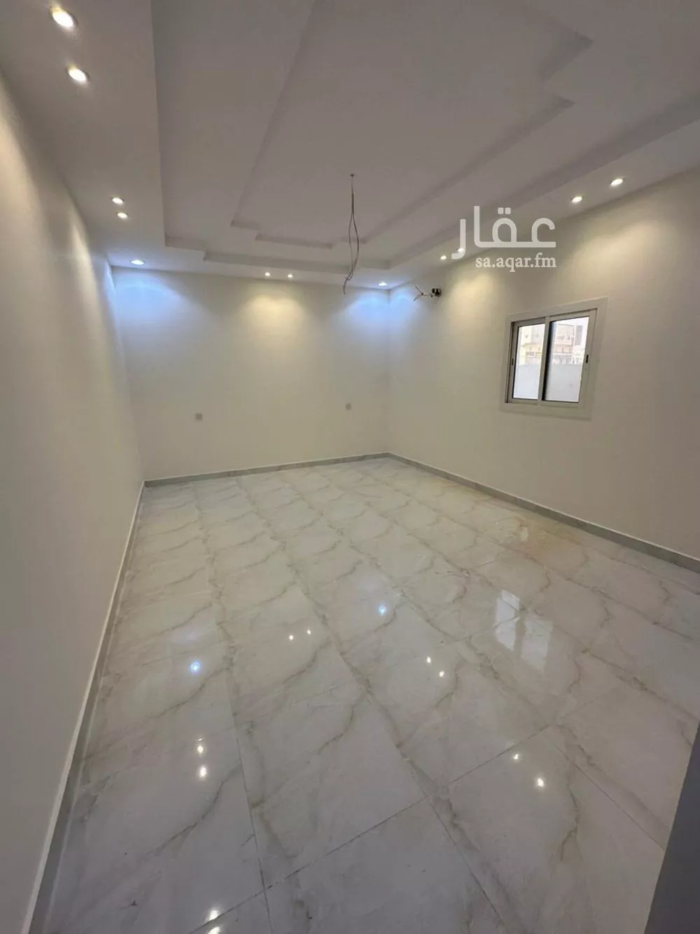 فيلا 5 غرف في الفروسية 5