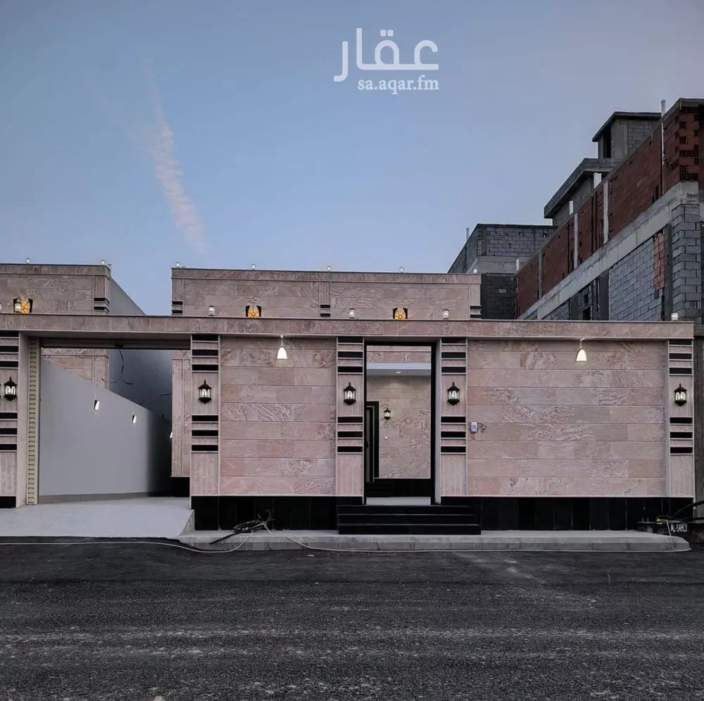 6 bedroom villa in Al Furusiyah 1