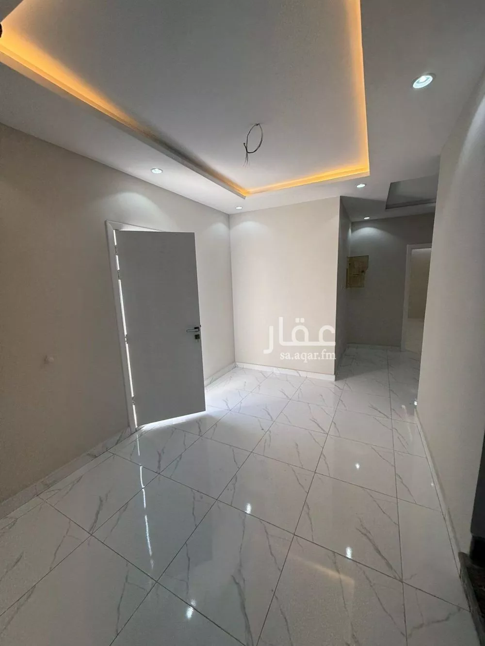 فيلا 6 غرف في طيبة 3