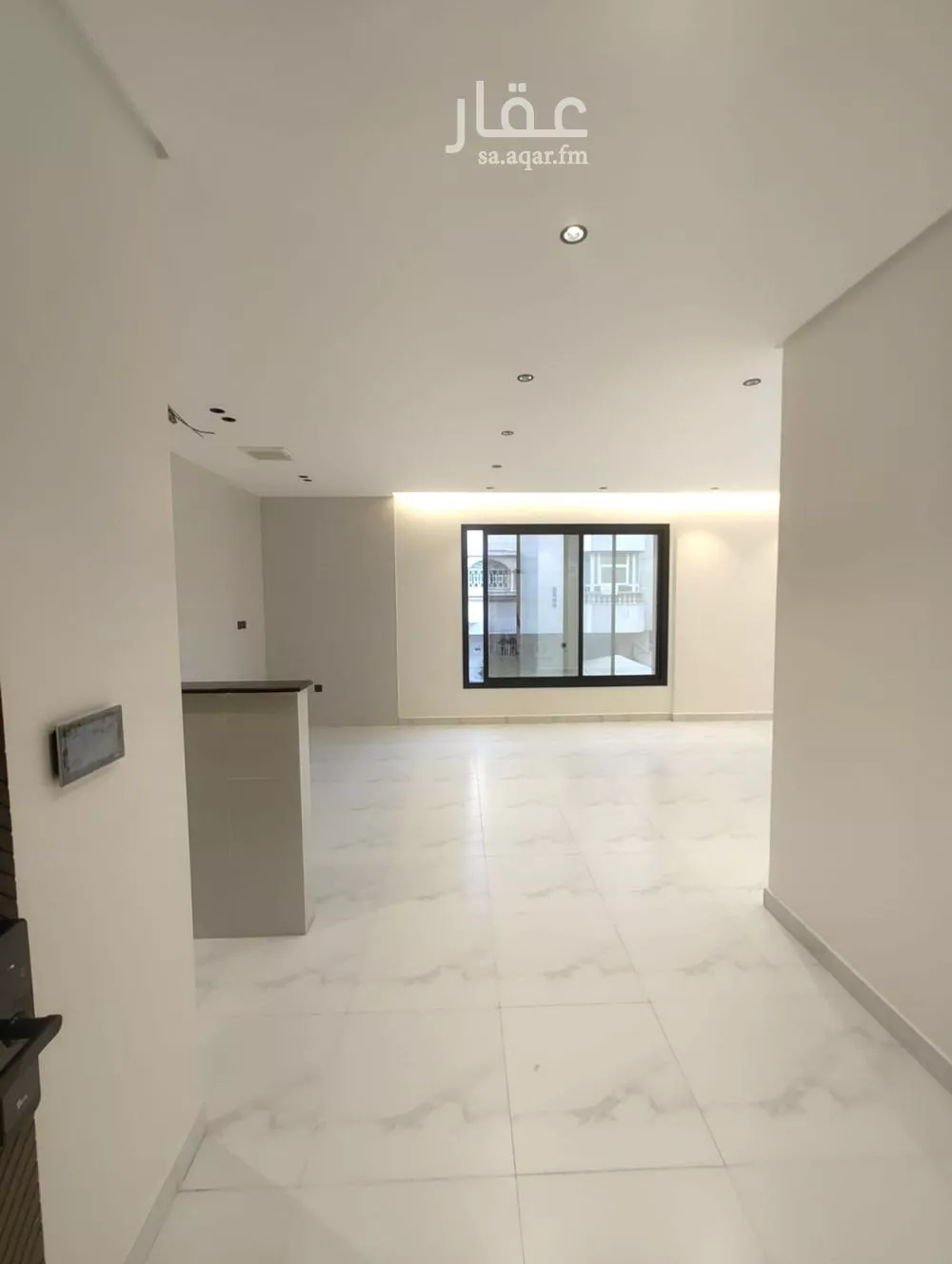 شقة 4 غرف في الروضة 5