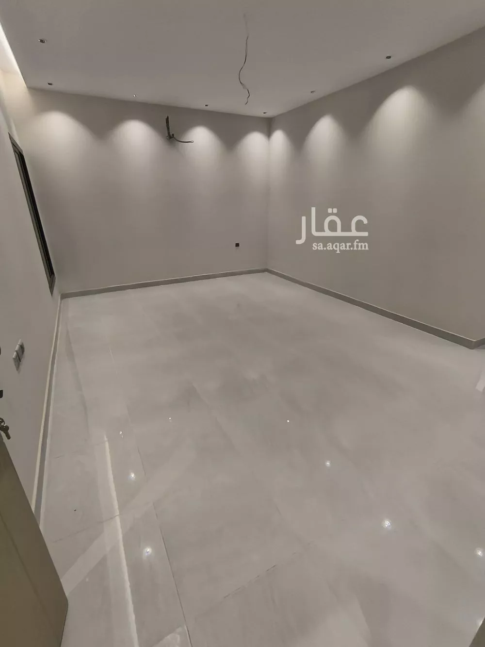 فيلا 6 غرف في الفروسية 5