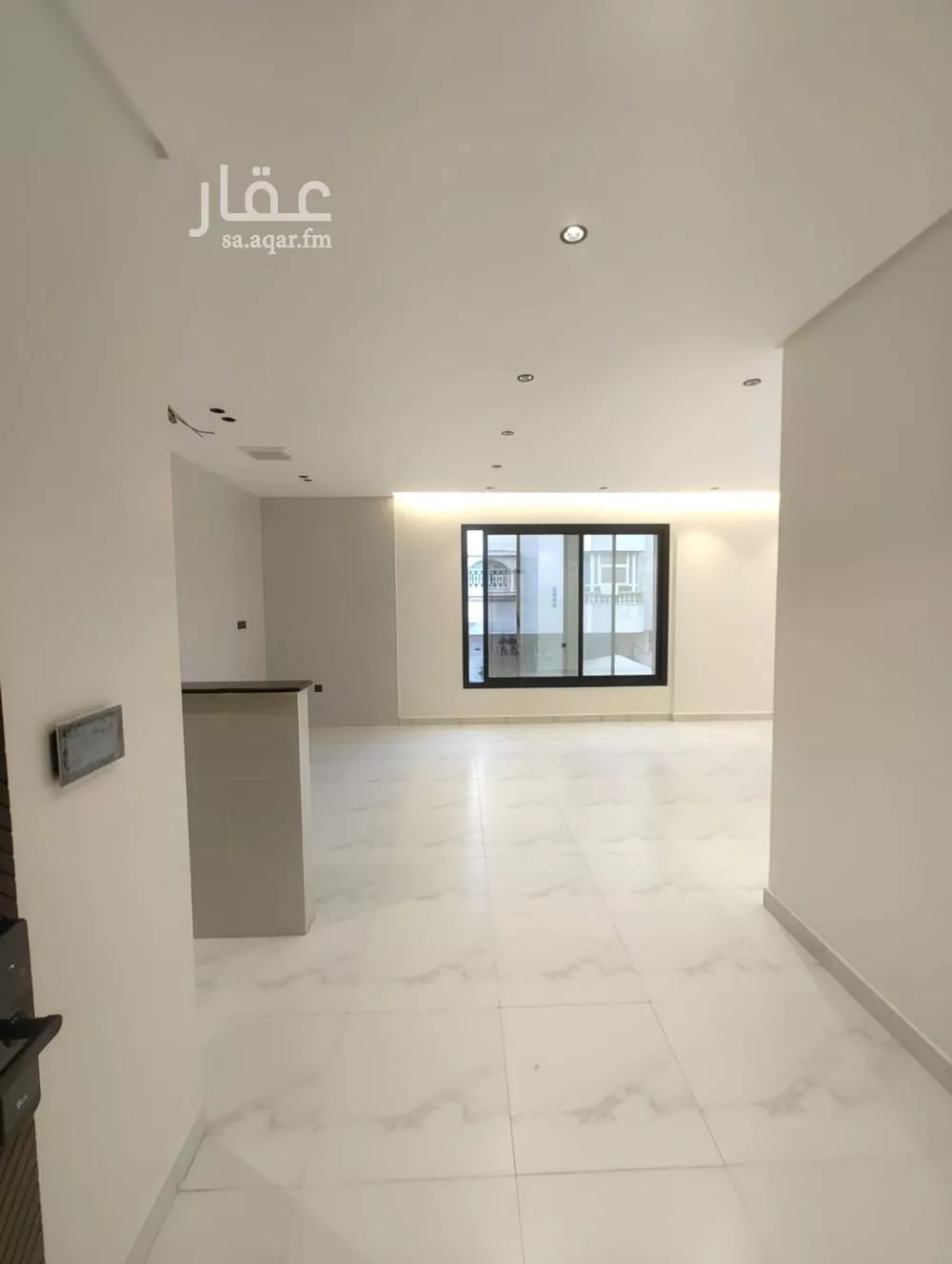 شقة 4 غرف في الروضة 5