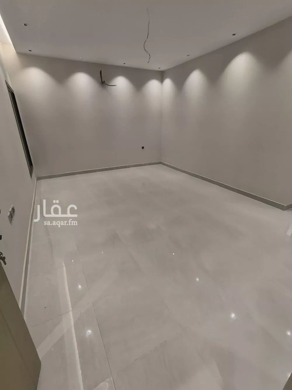 فيلا 6 غرف في الفروسية 4