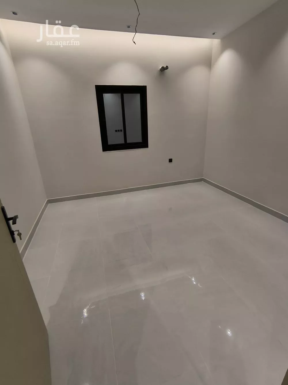 فيلا 6 غرف في الفروسية 3