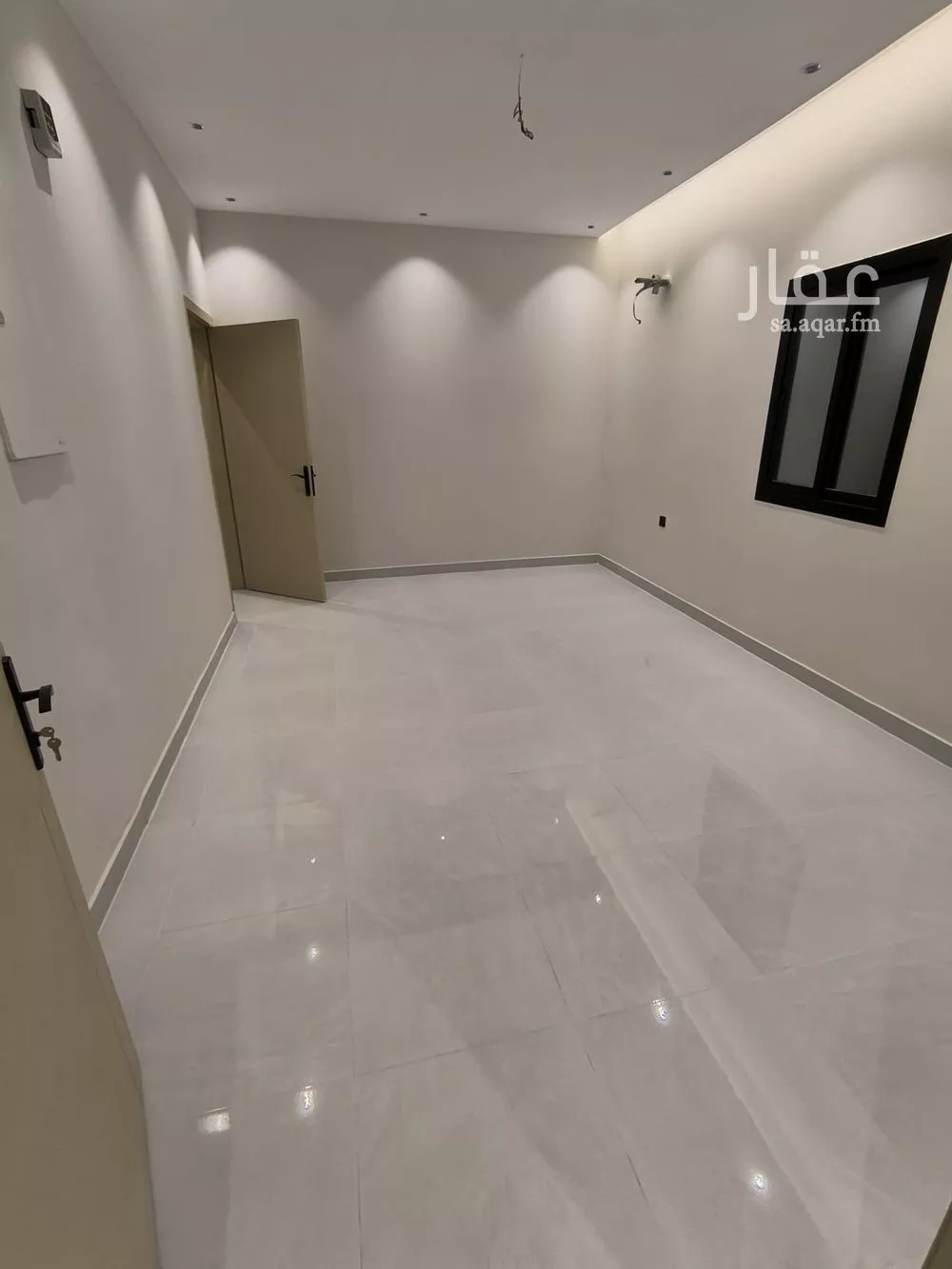 فيلا 6 غرف في الفروسية 2