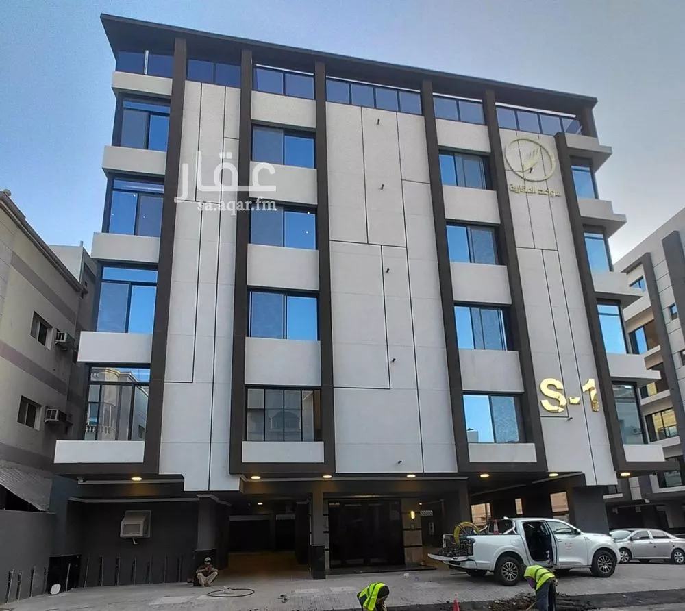 شقة 4 غرف في الروضة 2