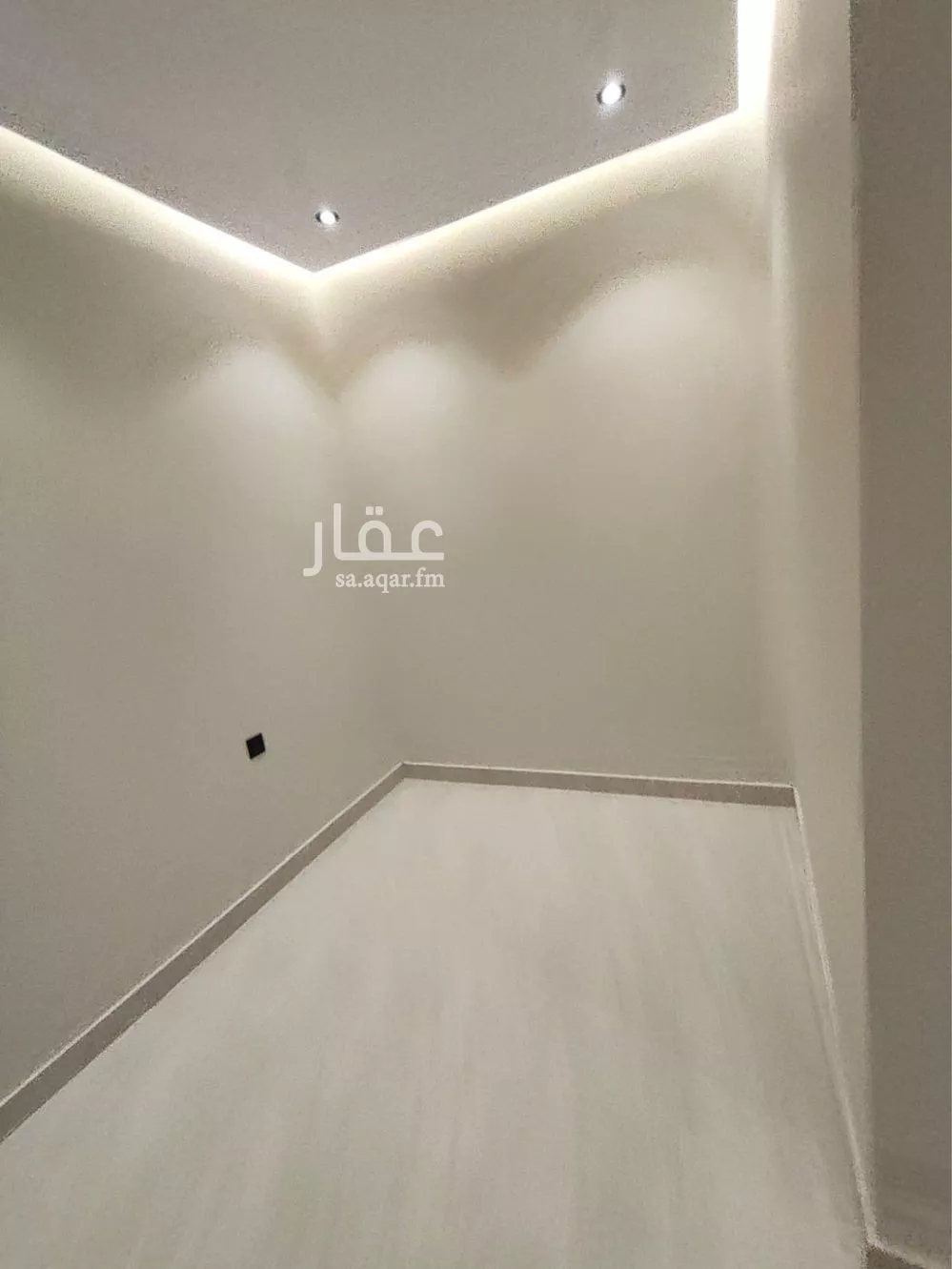 فيلا 10 غرف في الفروسية 5