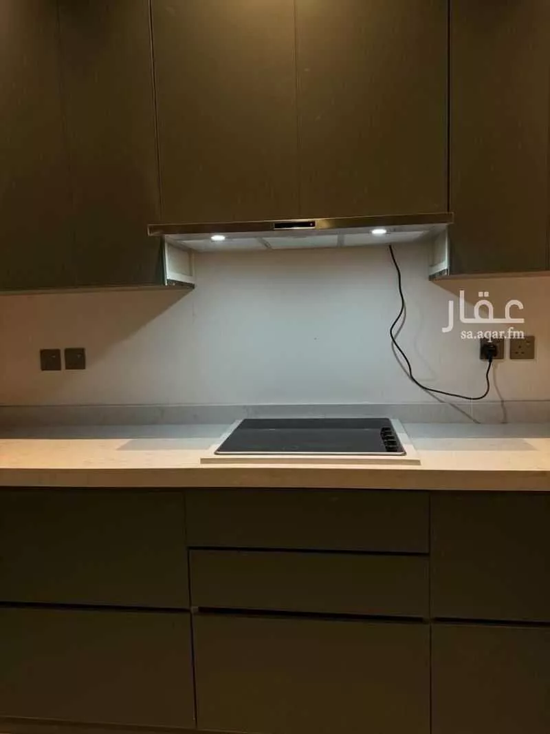 شقة 4 غرف في الملقا