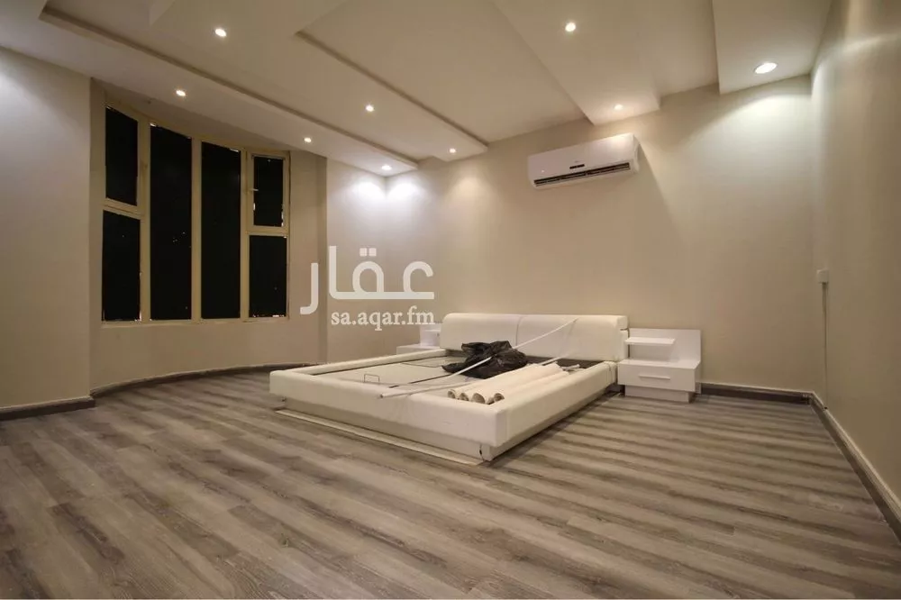 4 bedroom villa in Dhahrat Laban, Riyadh 13