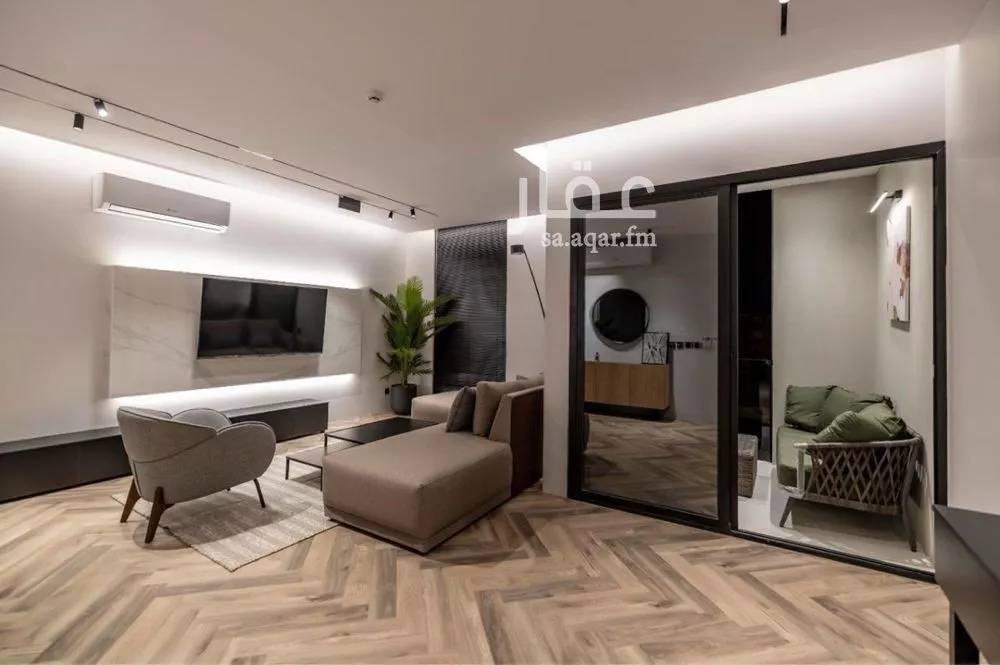 3 bedroom apartment in Al Malqa 5