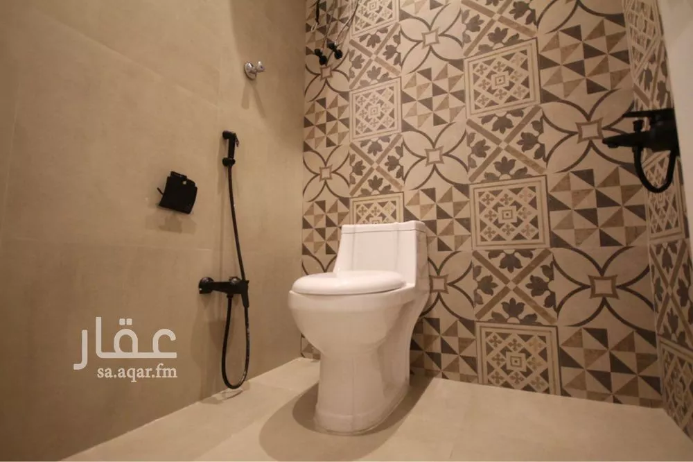 4 bedroom villa in Dhahrat Laban, Riyadh 9