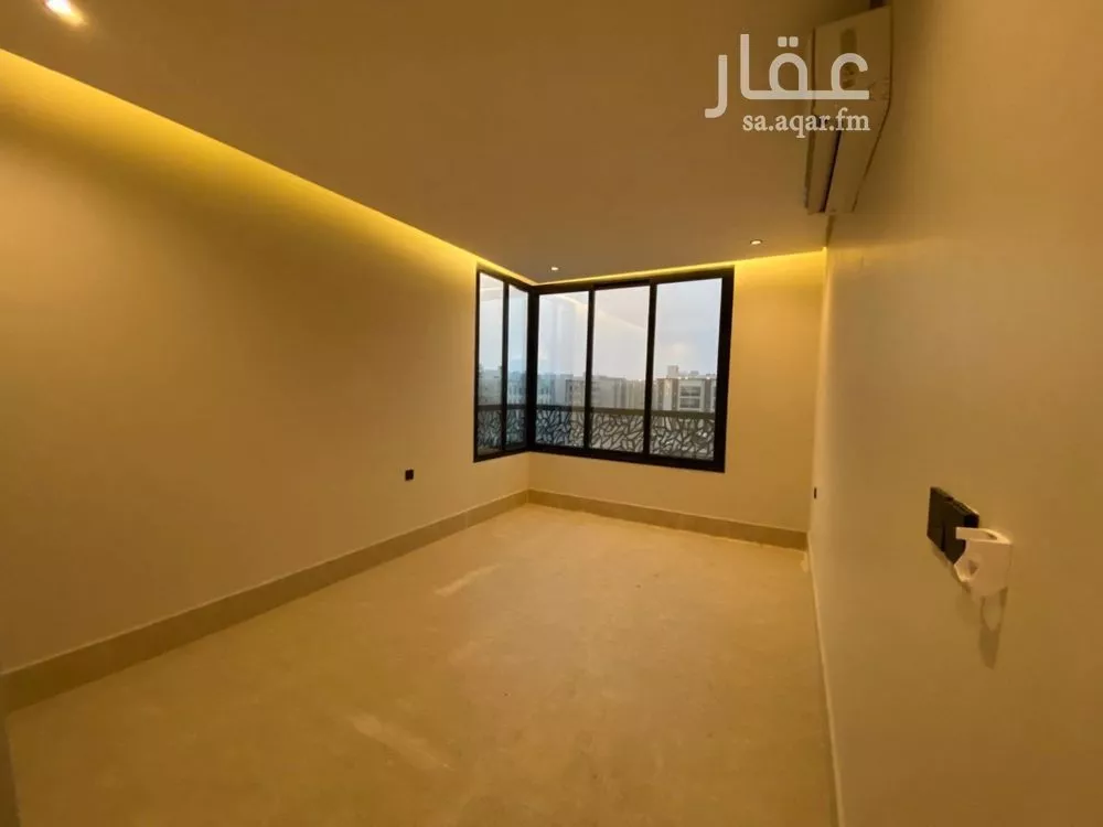 شقة 5 غرف في الحمرا 4