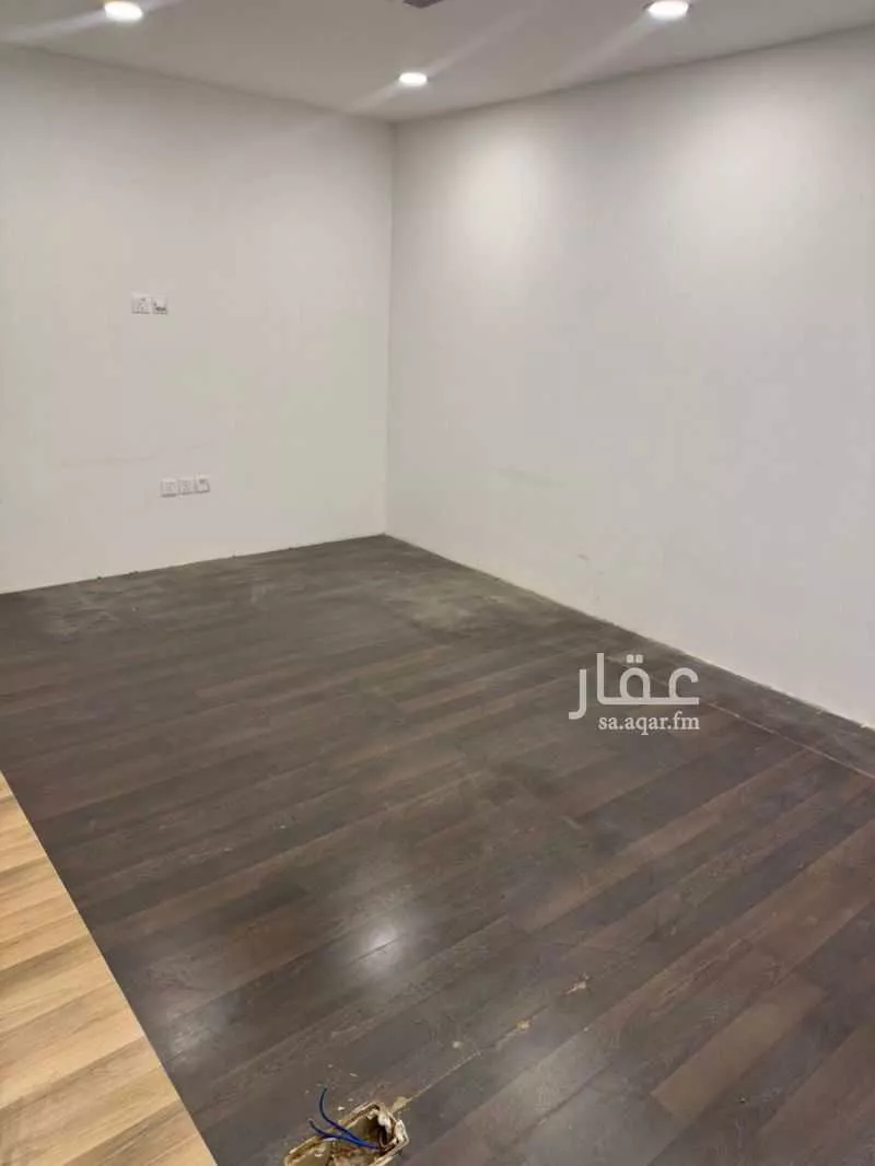 8 bedroom office in Al Muhammadiyah, Jeddah 9