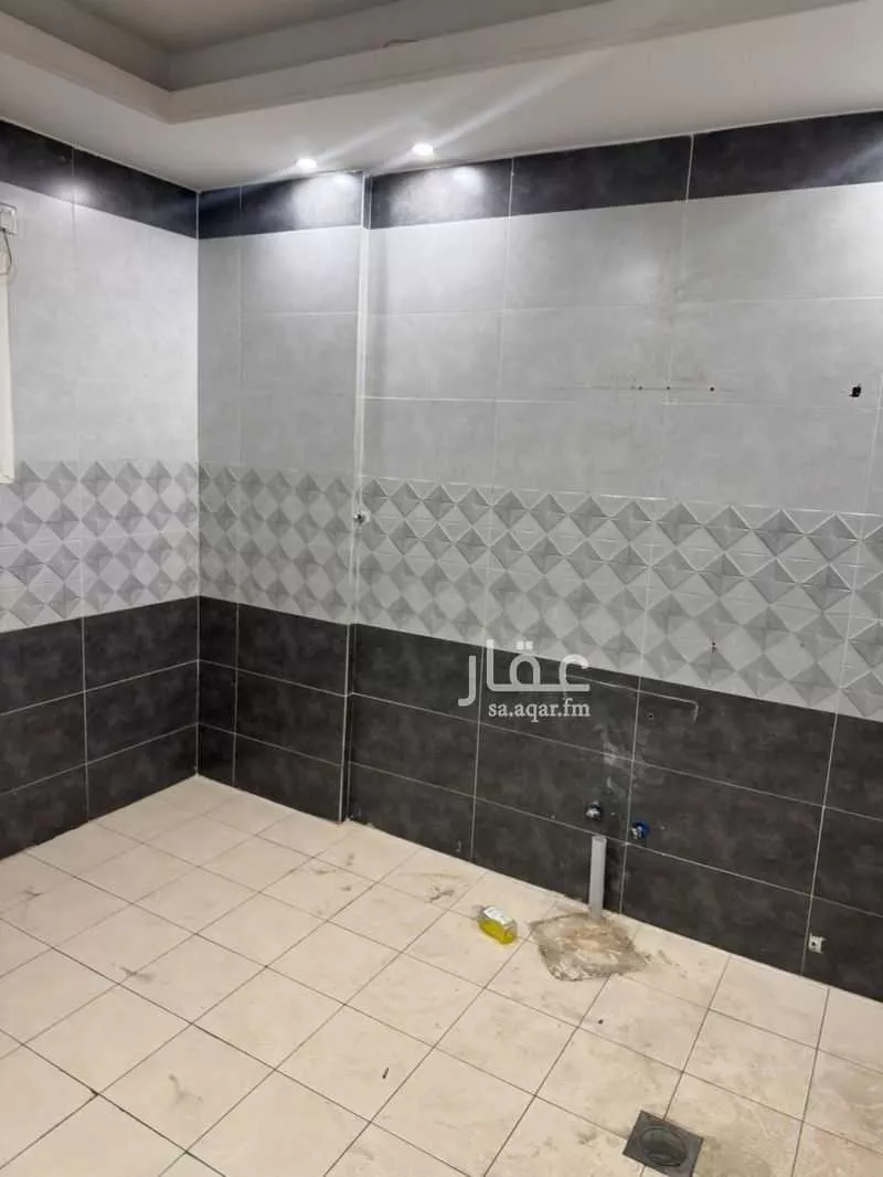 8 bedroom office in Al Muhammadiyah, Jeddah 10