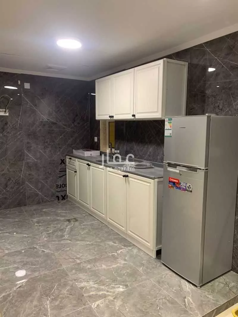 2 bedroom apartment in Al Sharafiyah, Jeddah 7