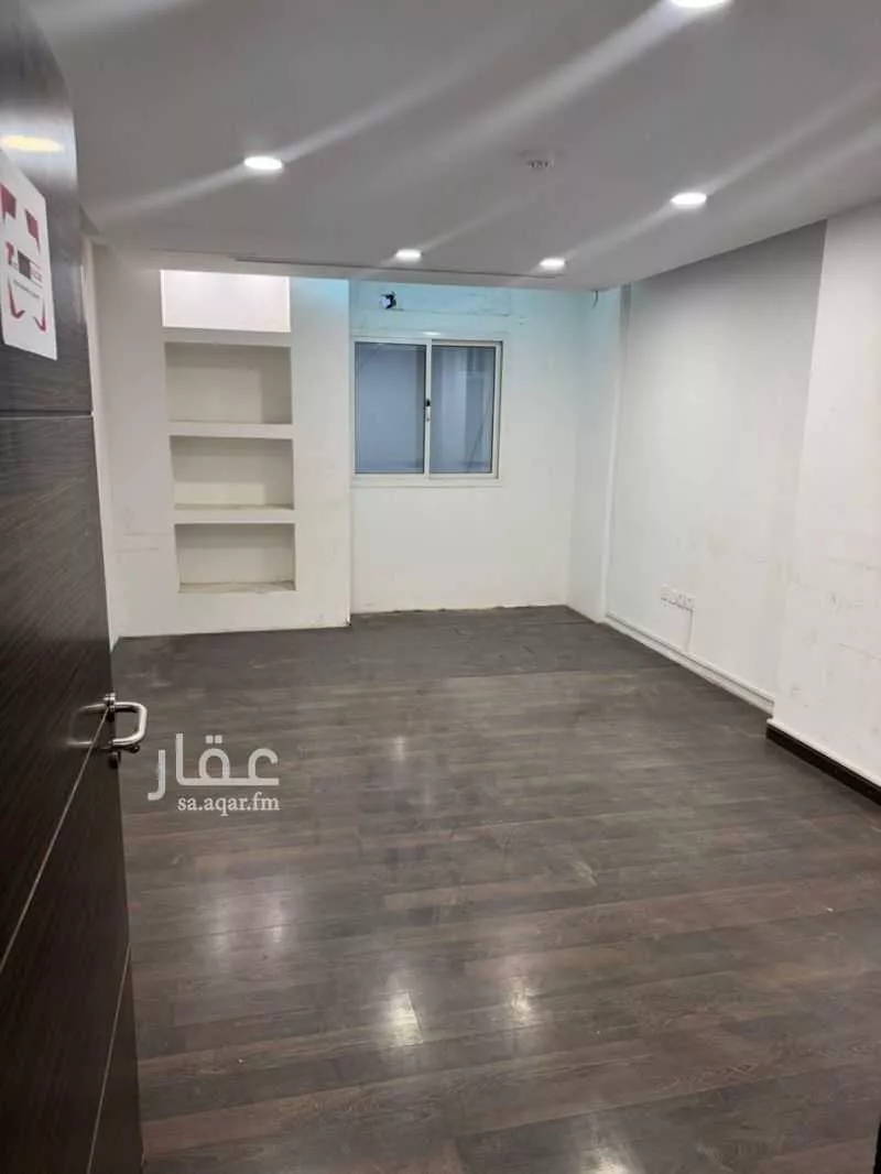 8 bedroom office in Al Muhammadiyah, Jeddah 7