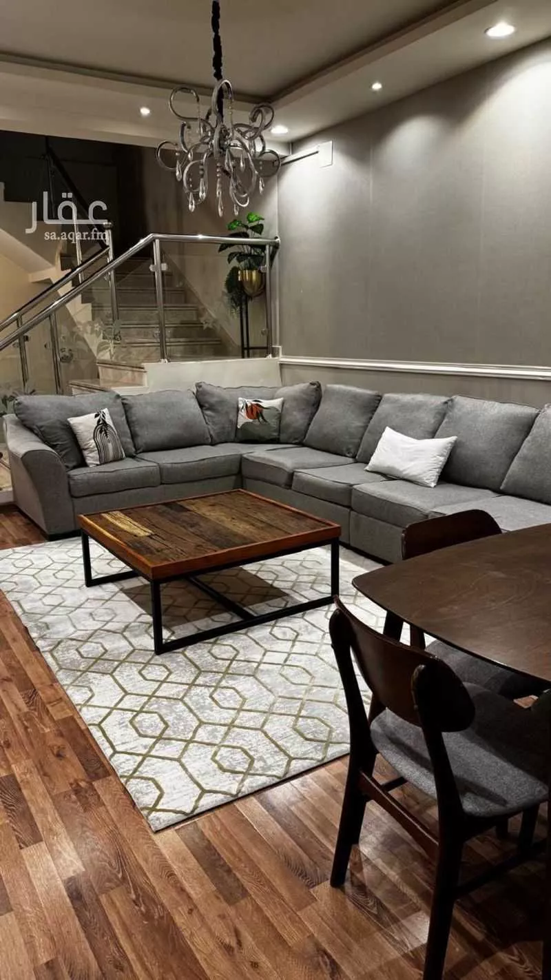 فيلا 7 غرف في المونسية 3