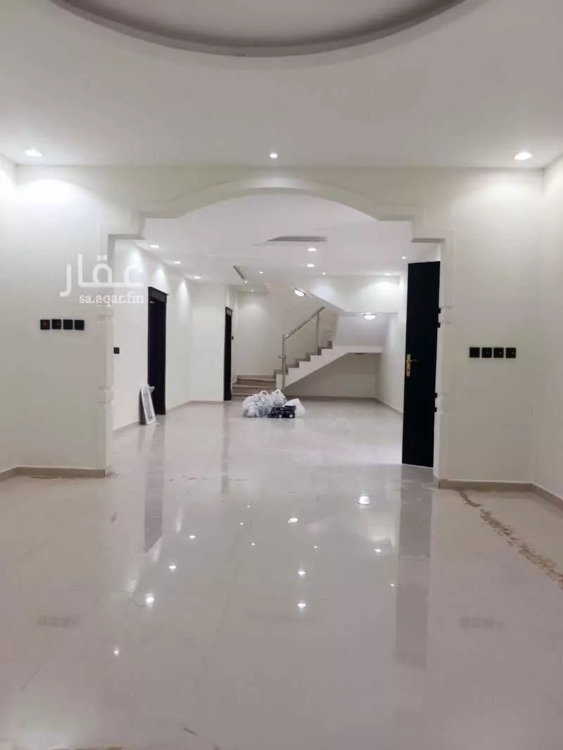 14 bedroom apartment in Al Rimal 4