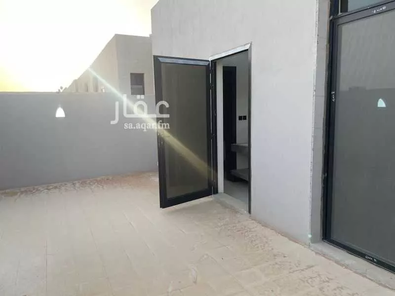 2 bedroom floor in Ash Sharq 4