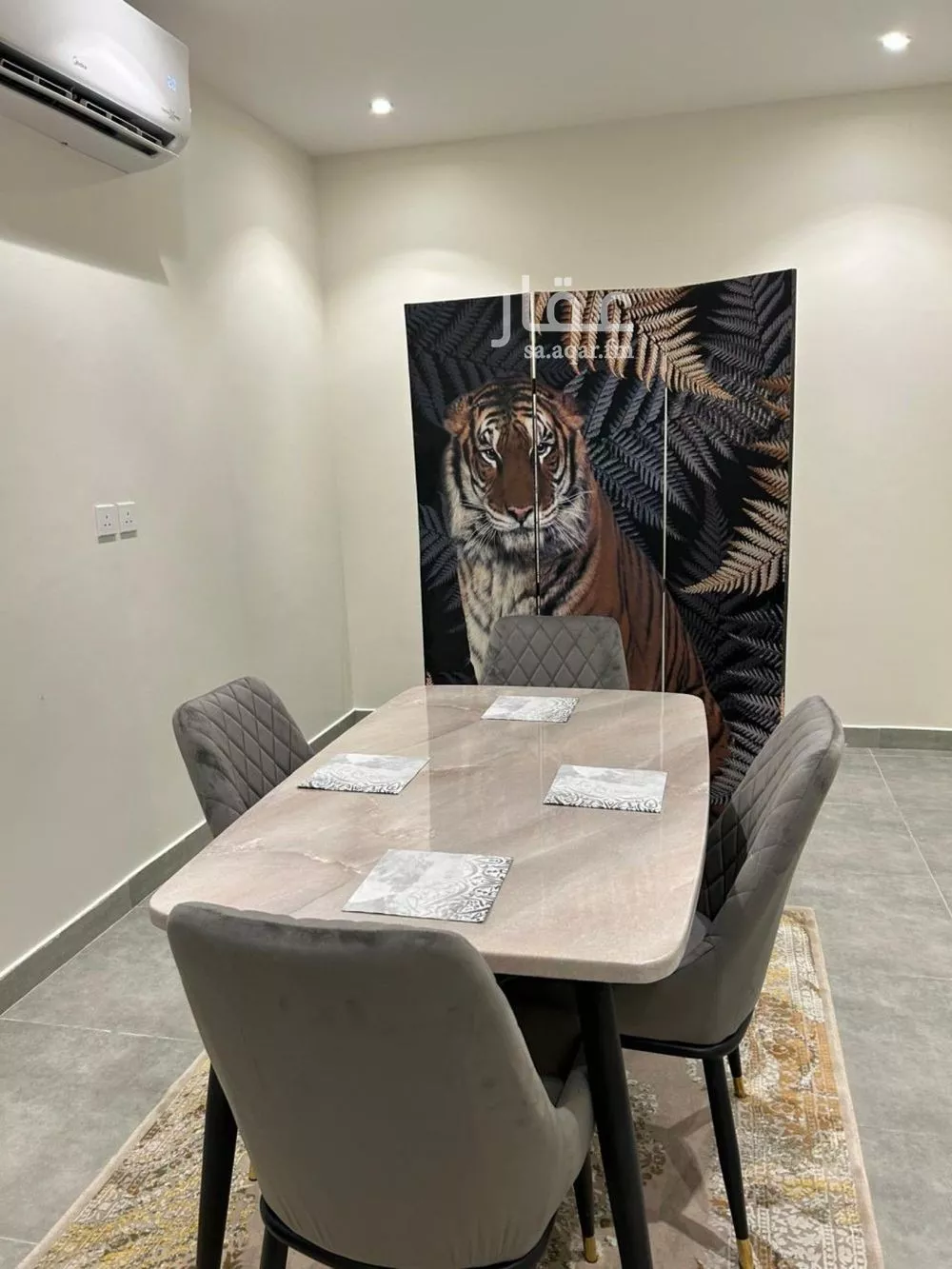 3 bedroom floor in Al Narjis 5